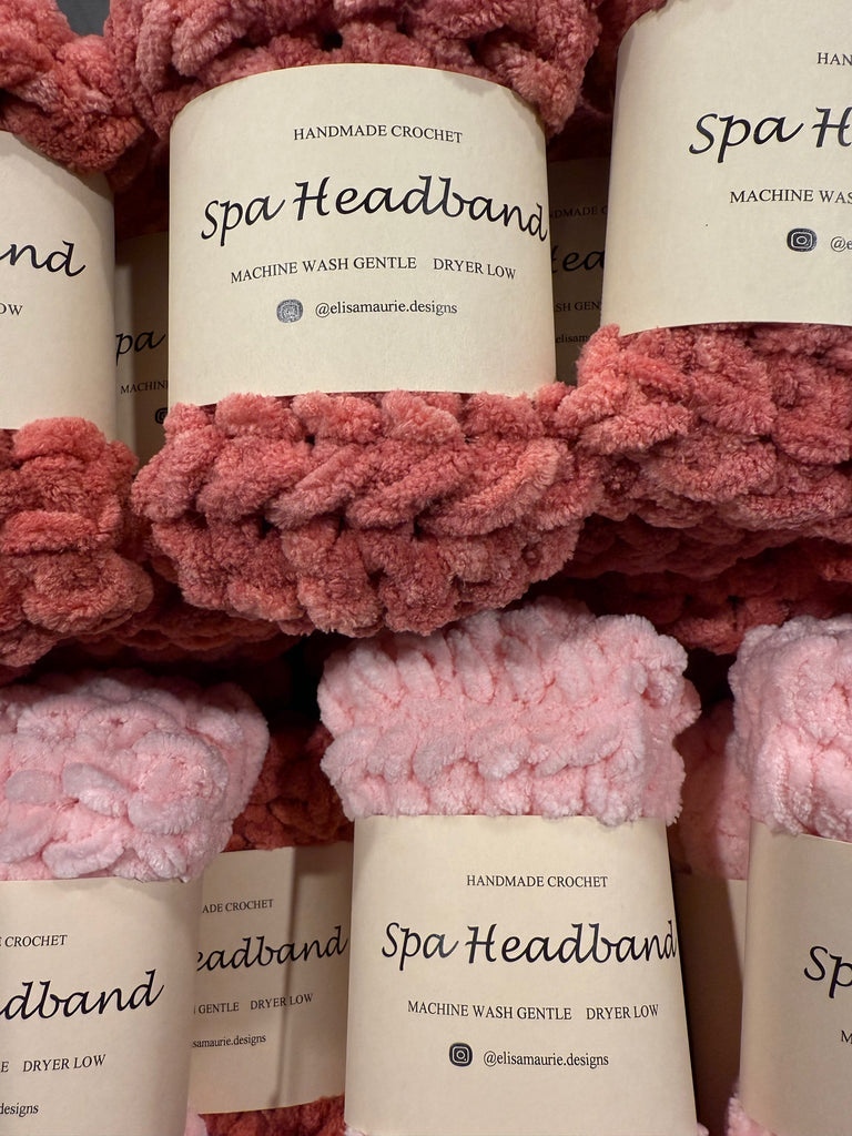 Hand-made crochet spa headband in collaboration with Elisamauriedesigns